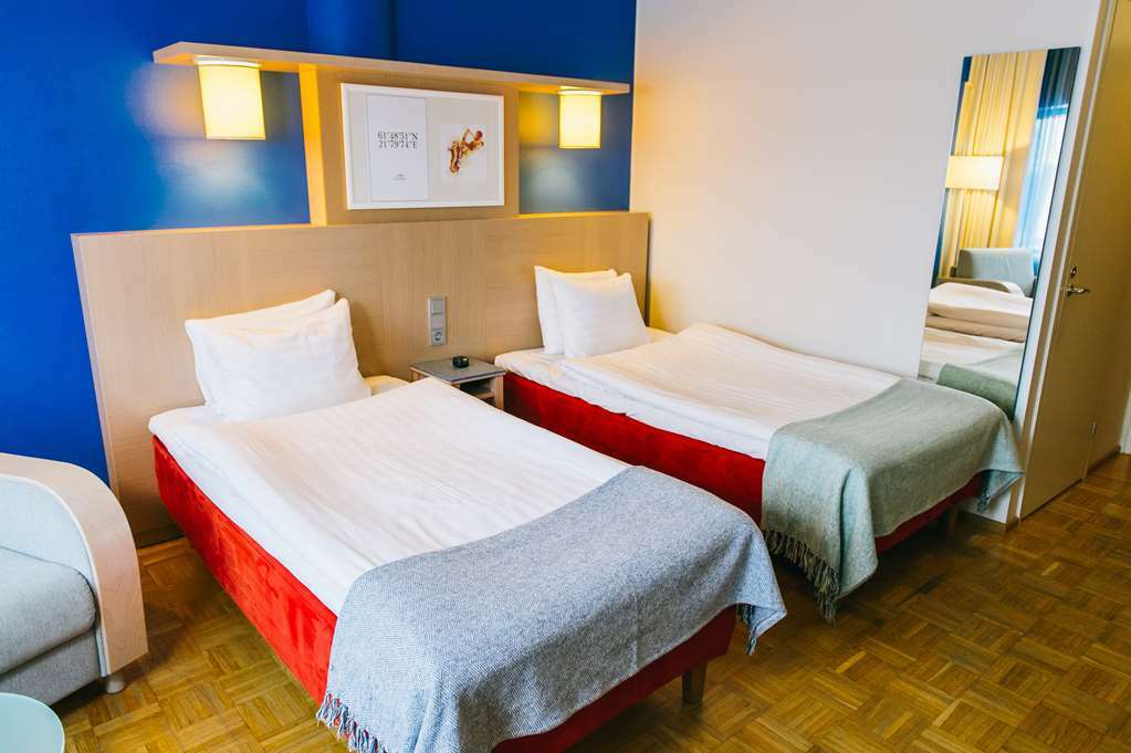 Hotel Bepop Пори Стая снимка