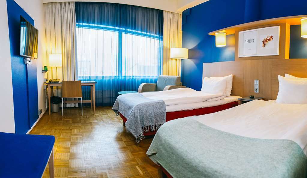 Hotel Bepop Пори Стая снимка