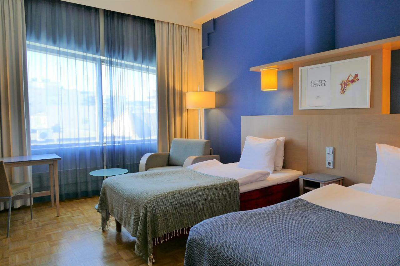Hotel Bepop Пори Екстериор снимка