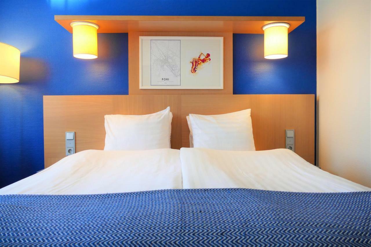Hotel Bepop Пори Екстериор снимка