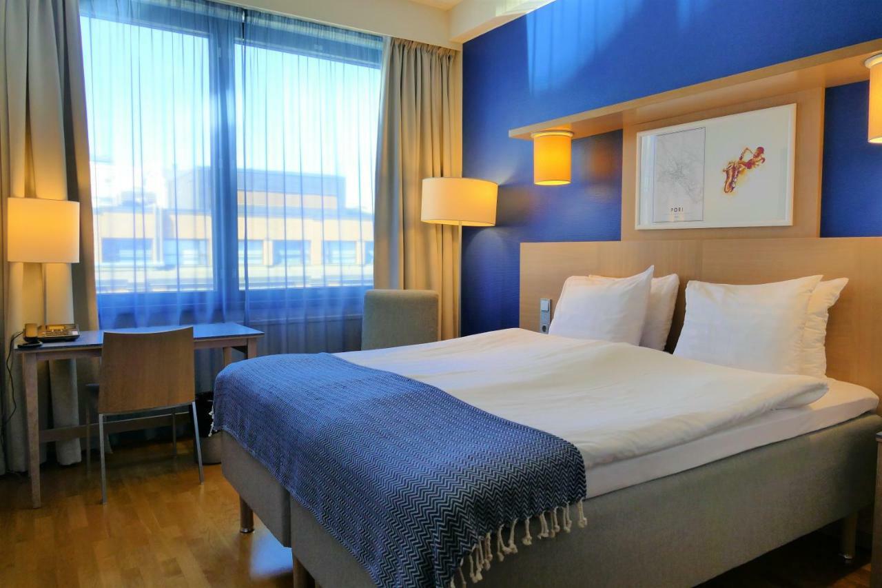 Hotel Bepop Пори Екстериор снимка